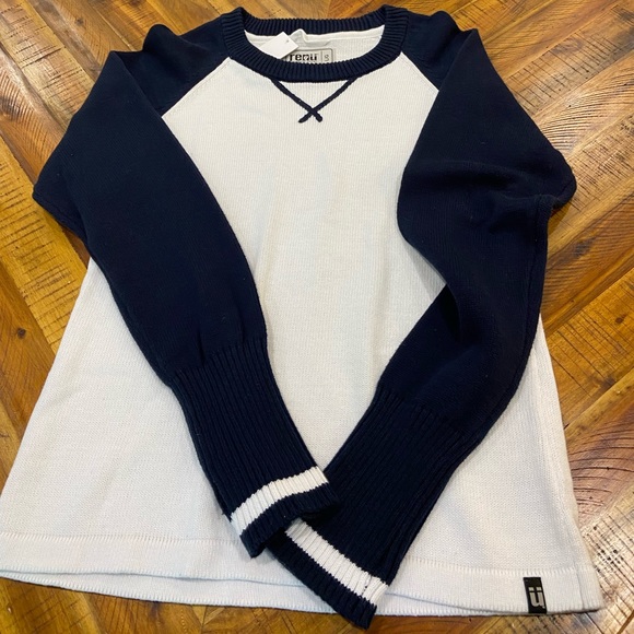Renu Sweater-NWT - Picture 1 of 5